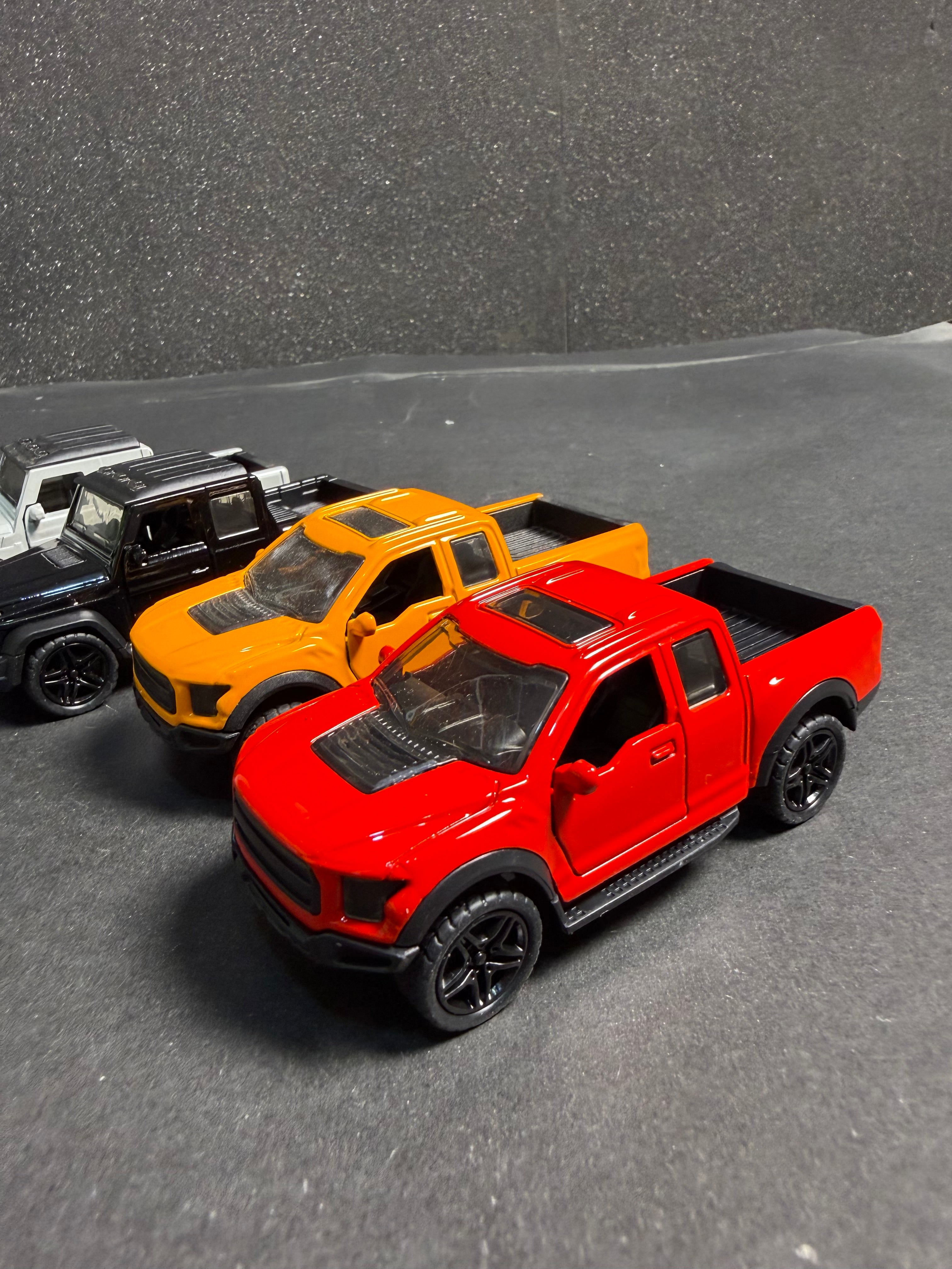 1:43 Scale Diecast Metal Pickup Truck – Pack of 4 | Pull Back | Openable Doors