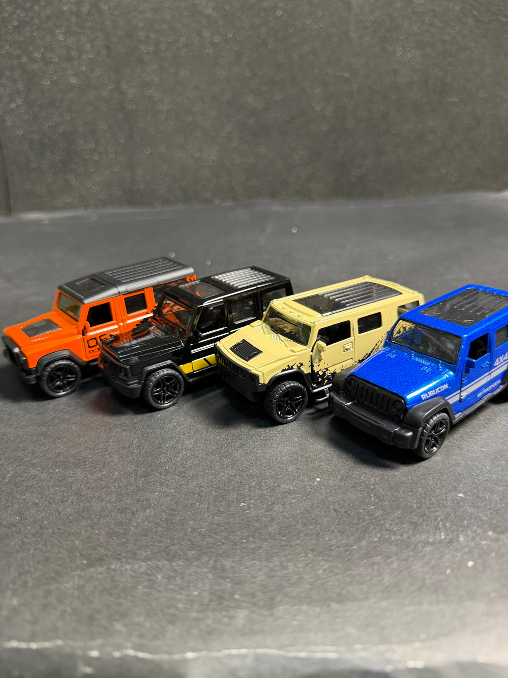 1:43 Scale Off-Road SUV Diecast Metal Cars – Pack of 4 | Pull Back | Openable Doors