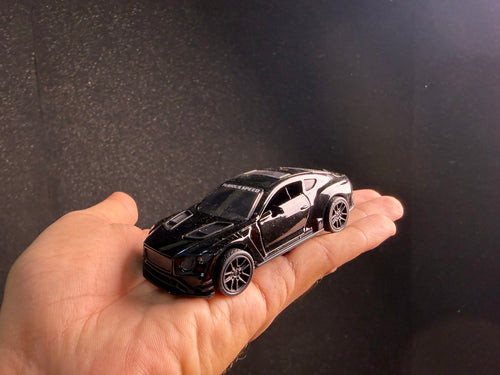 1:43 die cast car