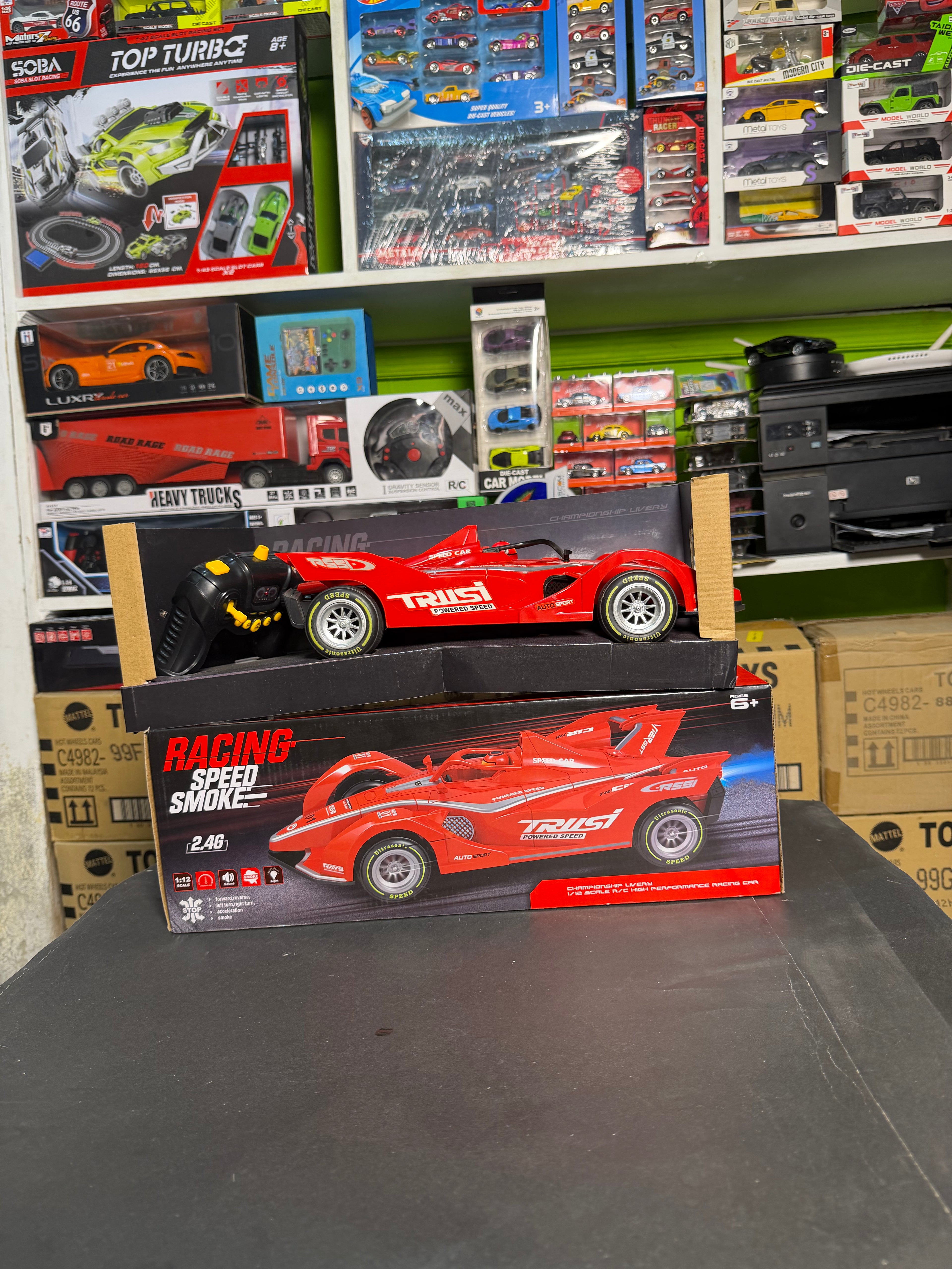 1:12 Scale 2.4G Remote Control Racing Car – Red Formula Racing Car